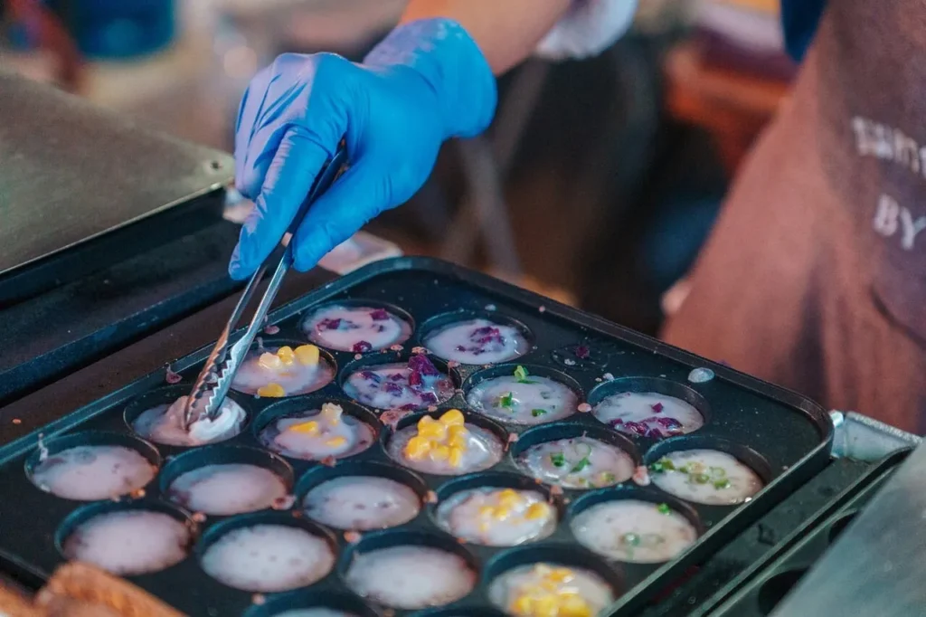 Multiple Kanon Krok topped with various fillings